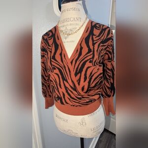Women's Black and Brown Sweater